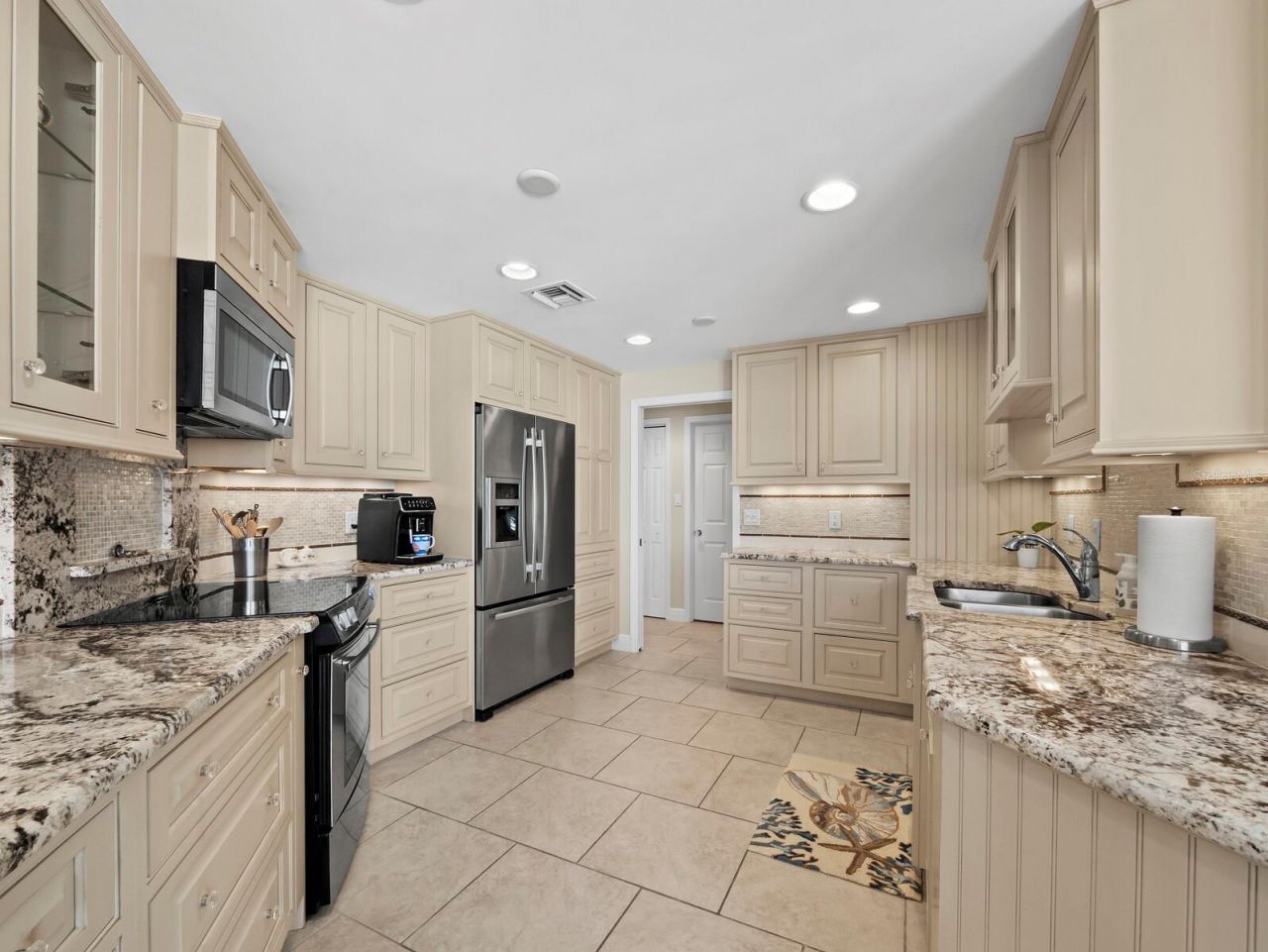 1211 Gulf Of Mexico Drive, Unit 709, Longboat Key, FL 34228 Photo