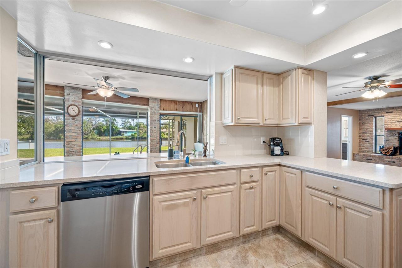 2515 Desoto Way S, Saint Petersburg, FL 33712 Photo