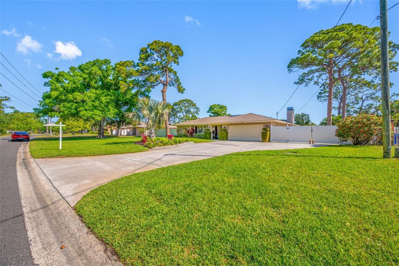 2515 Desoto Way S, Saint Petersburg, FL 33712 Photo