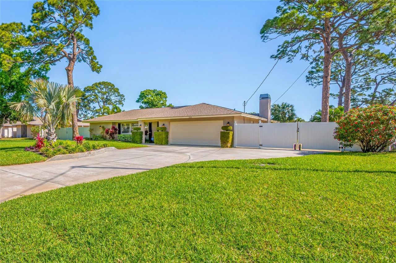 2515 Desoto Way S, Saint Petersburg, FL 33712 Photo