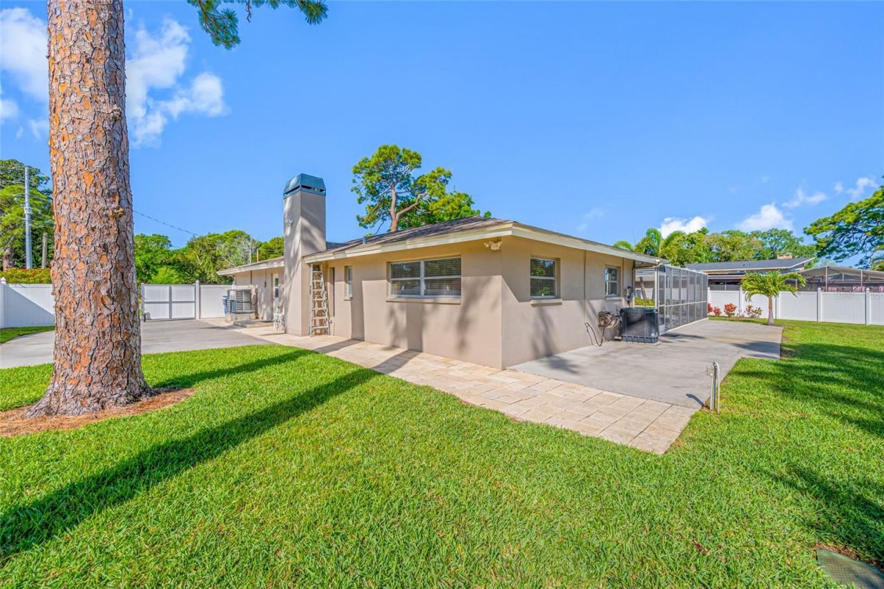 2515 Desoto Way S, Saint Petersburg, FL 33712 Photo