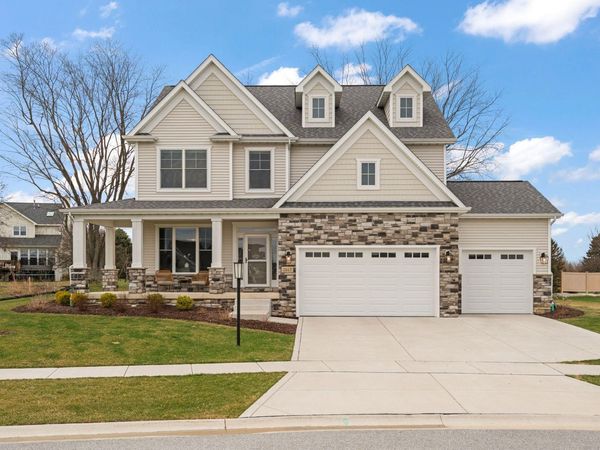 2017 Wildwood Court , Chesterton, IN 46304