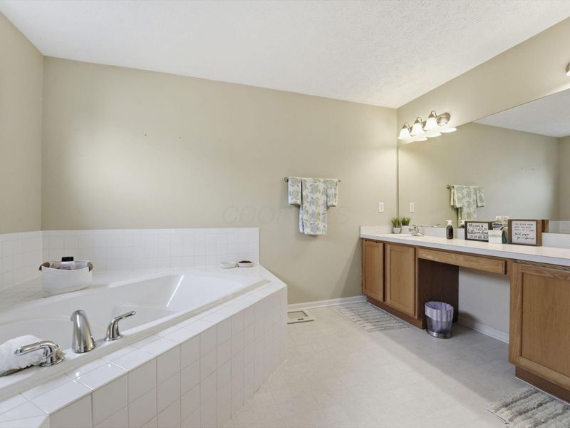 6895 Kellogg Drive, Powell, OH 43065 Photo 42