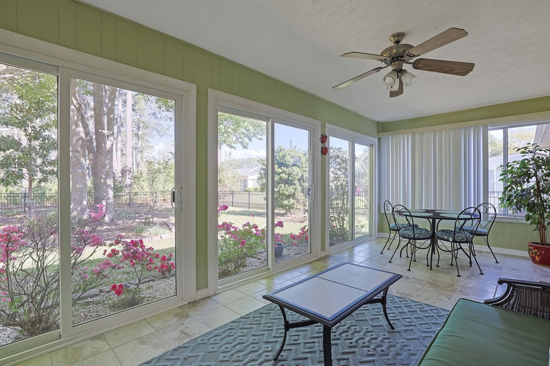 145 Woodlake Dr. Photo 20