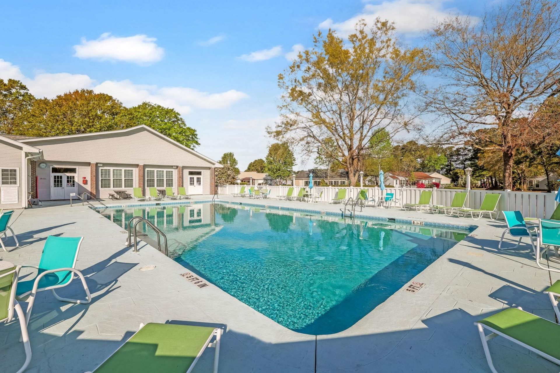 145 Woodlake Dr. Photo 34