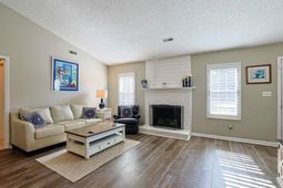 145 Woodlake Dr. photo 4