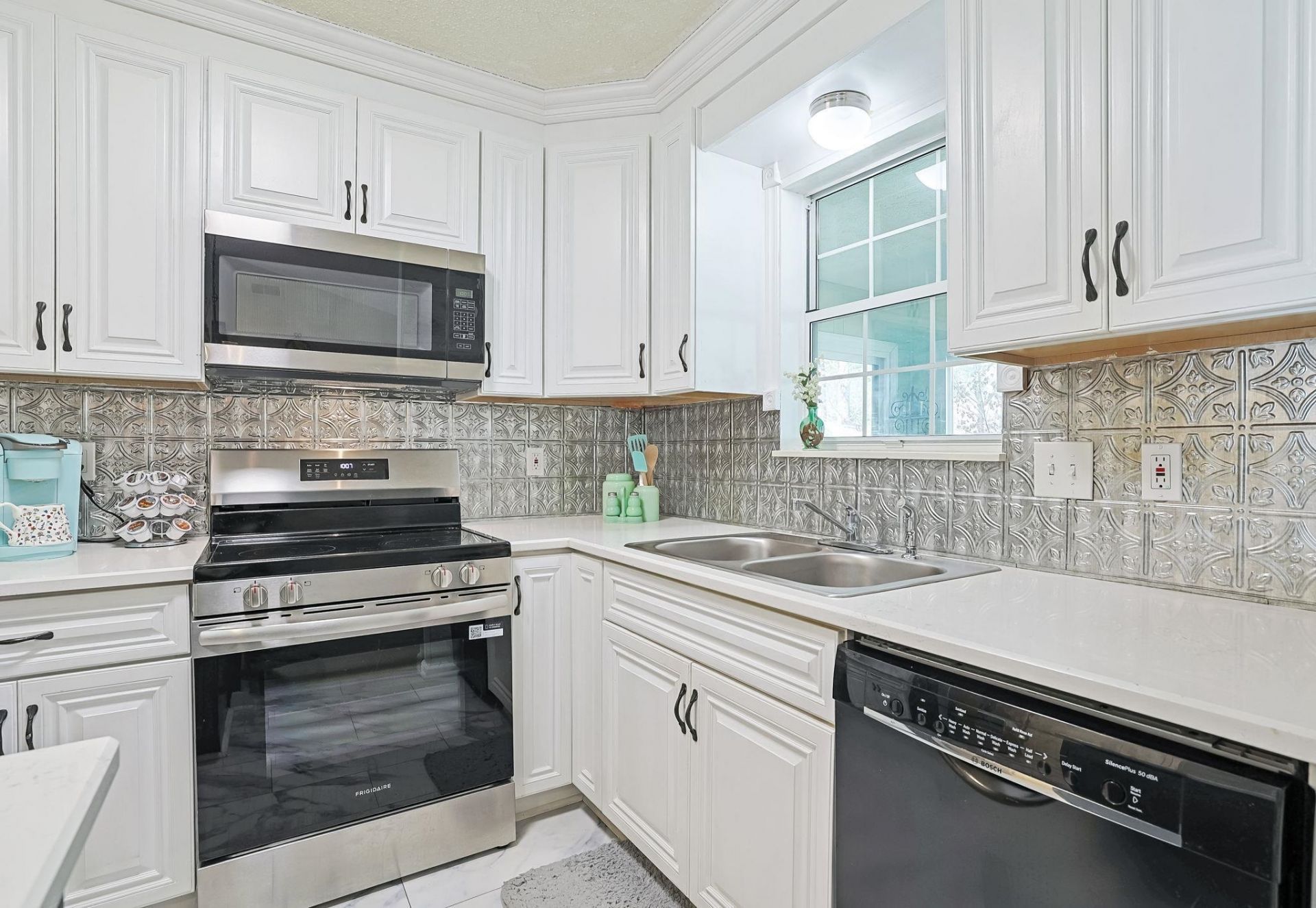 145 Woodlake Dr. Photo 9