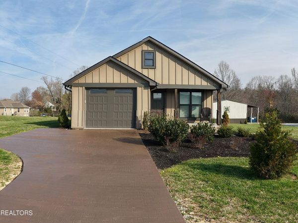 1021 Pleasant Grove Rd, Winfield, TN 37892
