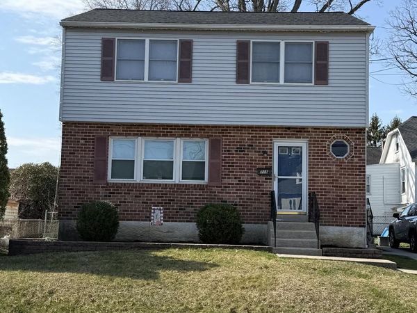 715 SWARTHMORE AVENUE, FOLSOM, PA 19033