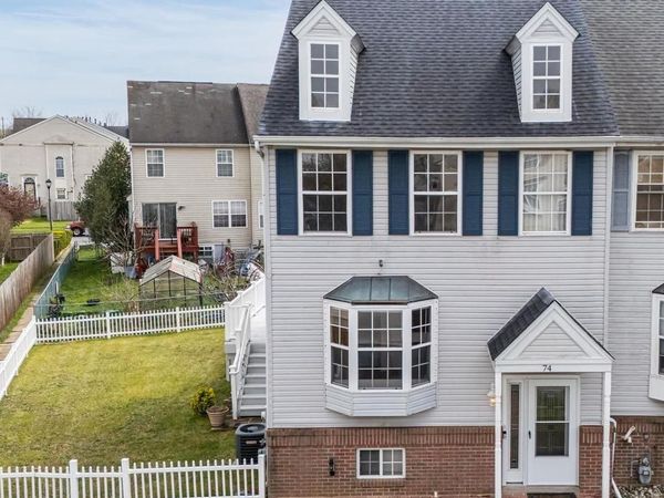 74 THREE RIVERS DRIVE , NEWARK, DE 19702