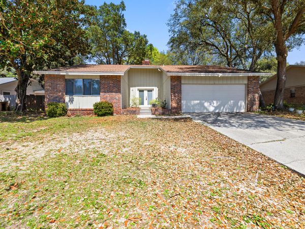 644 Caribbean Way, Niceville, FL 32578
