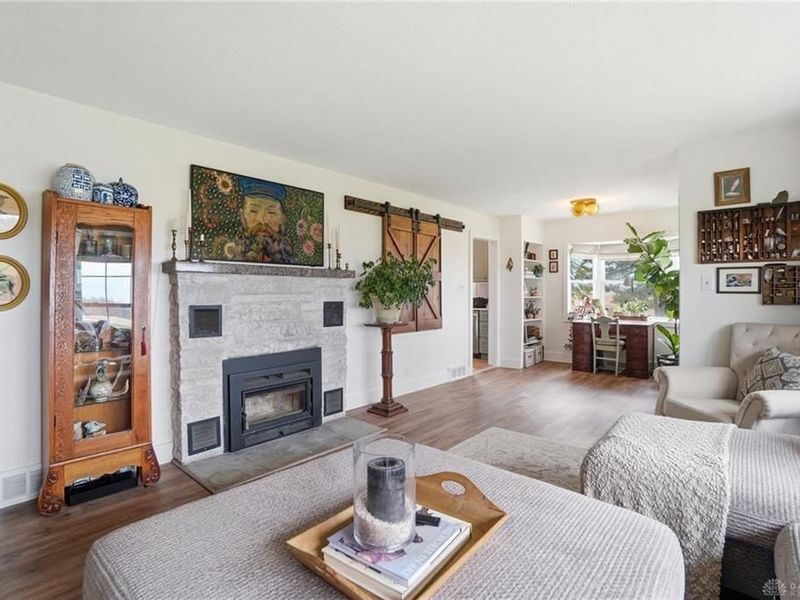 9035 N Alcony Conover Road, Conover, OH 45317 Photo 14