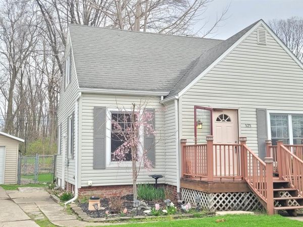 525 W Angela Boulevard, South Bend, IN 46617