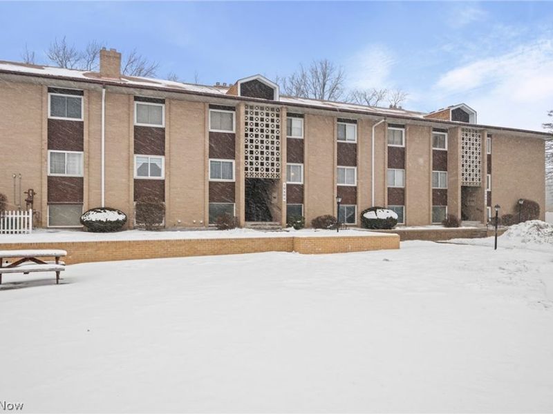 10436 N Church Drive, Unit 202, Parma Heights, OH 44130 Photo 1