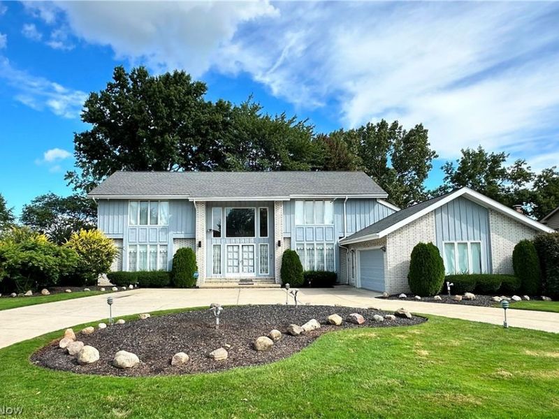 25235 Penshurst Drive , Beachwood, OH 44122 Photo 1