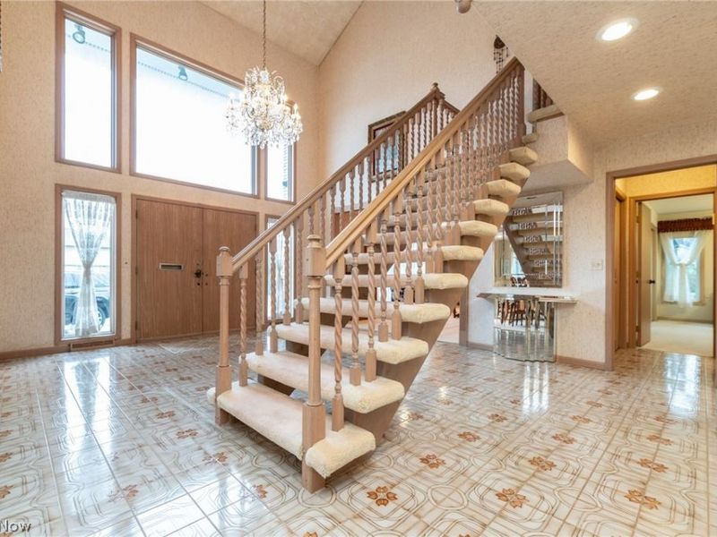 25235 Penshurst Drive , Beachwood, OH 44122 Photo 4