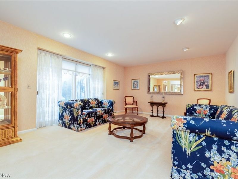 25235 Penshurst Drive , Beachwood, OH 44122 Photo 5