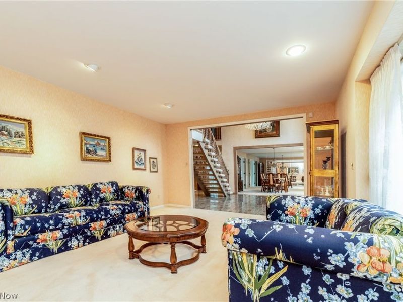 25235 Penshurst Drive , Beachwood, OH 44122 Photo 6