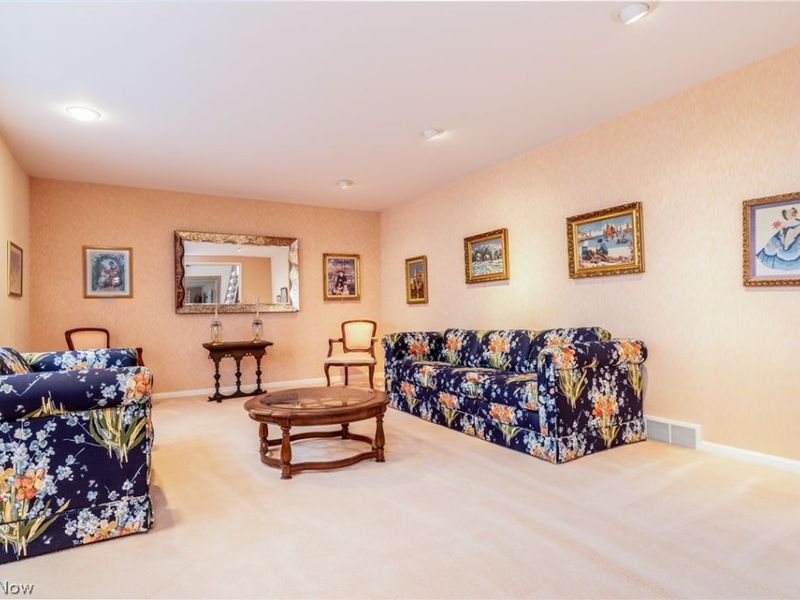 25235 Penshurst Drive , Beachwood, OH 44122 Photo 7