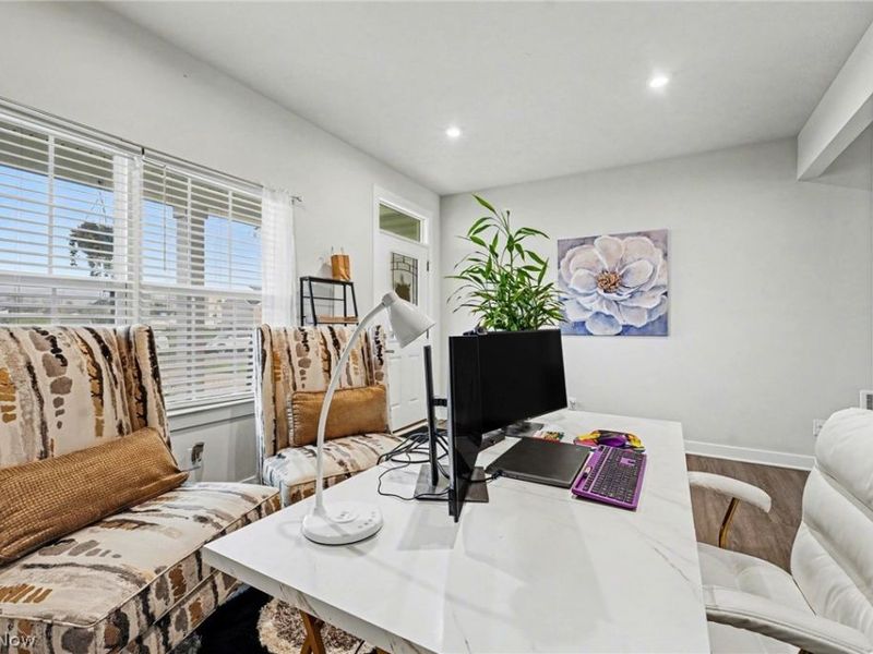 3268 Stoneleigh Road NE, Canton, OH 44721 Photo 10