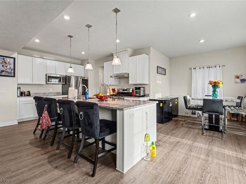 3268 Stoneleigh Road NE, Canton, OH 44721 Photo 8