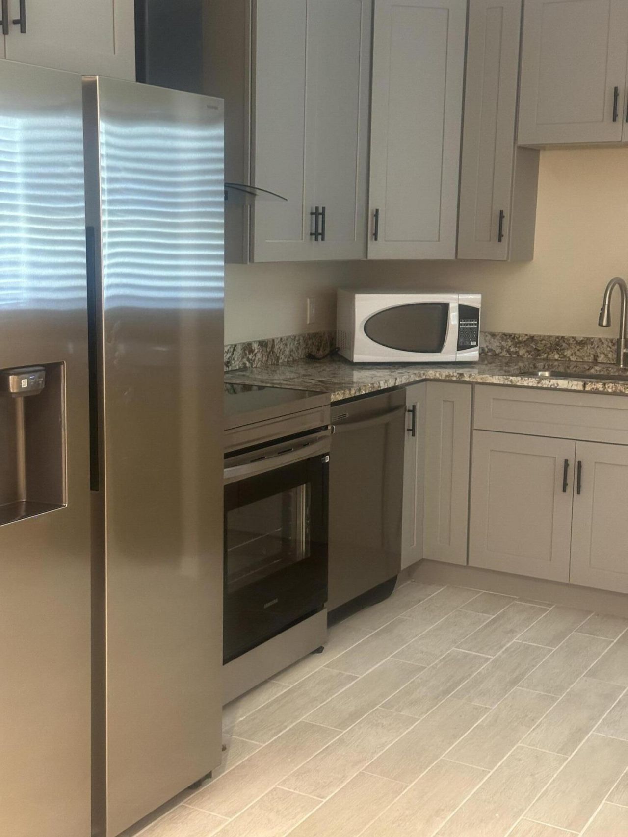 704 N 18th Street, Unit B, Fort Pierce, FL 34950 Photo