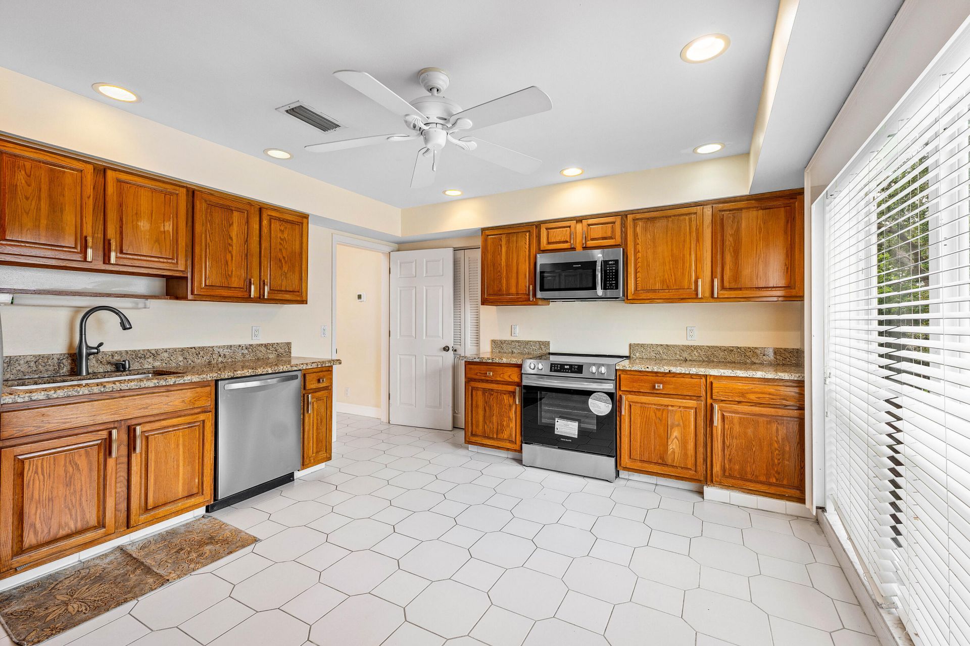 6157 Old Court Road, Unit 225, Boca Raton, FL 33433 Photo