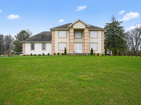 5012 Forest Side Drive, Flint, MI 48532