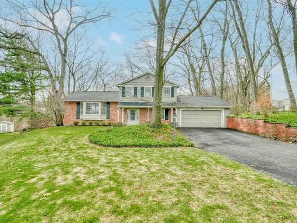 18 Mountain Rise , Fairport, NY 14450