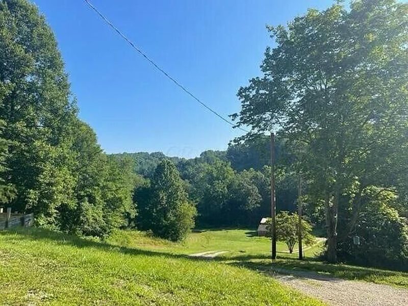 38581 Maysville Greendale Road, Logan, OH 43138 Photo 19