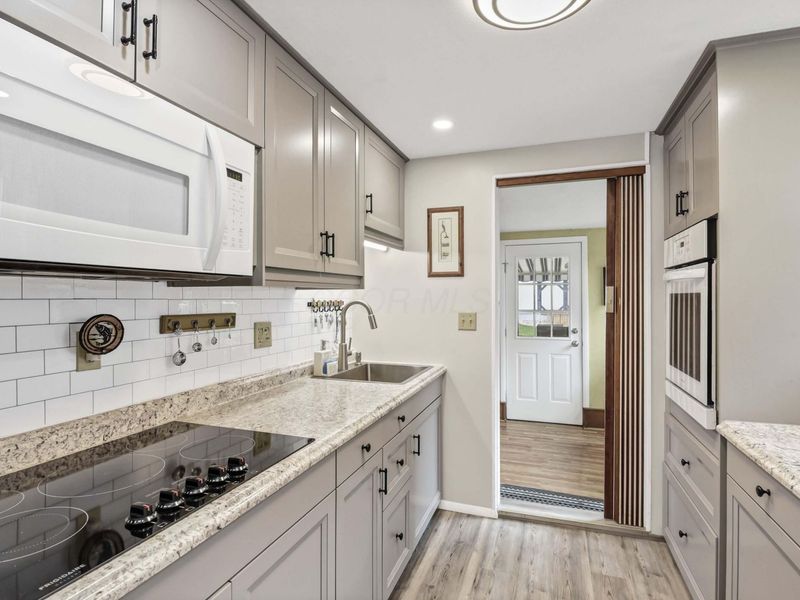 2548 Bay Vista Drive, Marblehead, OH 43440 Photo 21