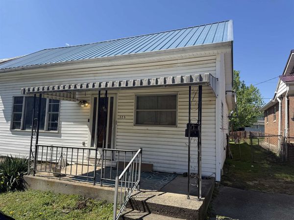 325 36th st, Huntington, WV 25702