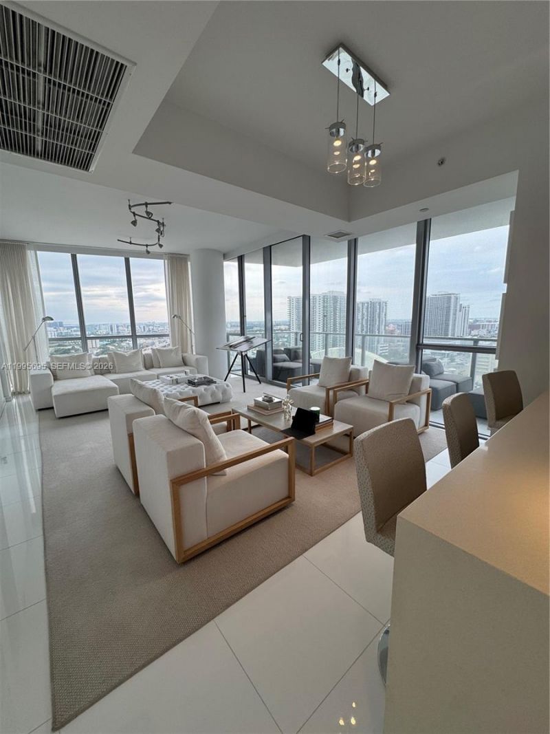 1100 Biscayne Blvd, Unit 2605, Miami, FL 33132 Photo