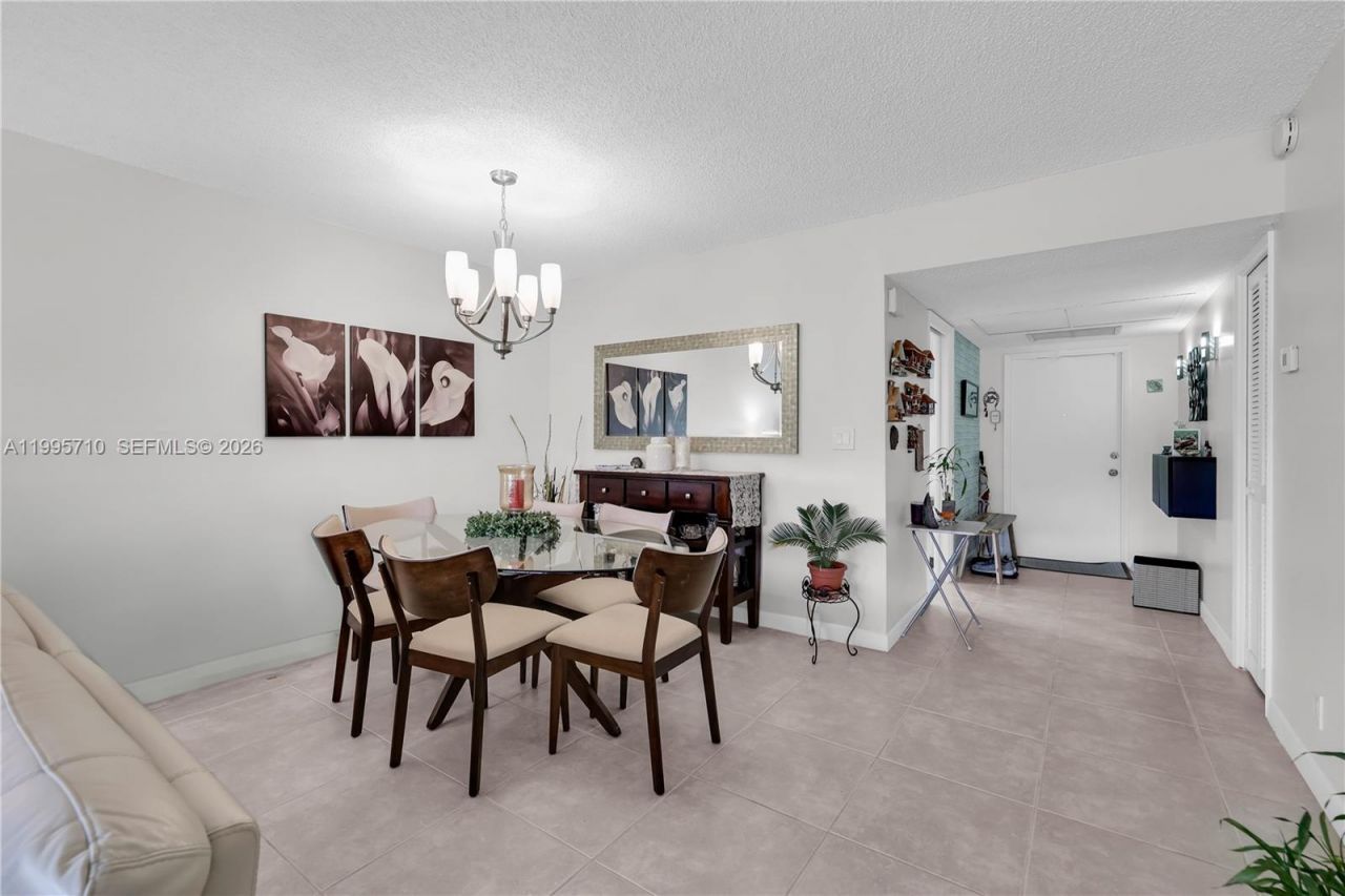 3301 S Palm Aire Dr, Unit 106, Pompano Beach, FL 33069 Photo