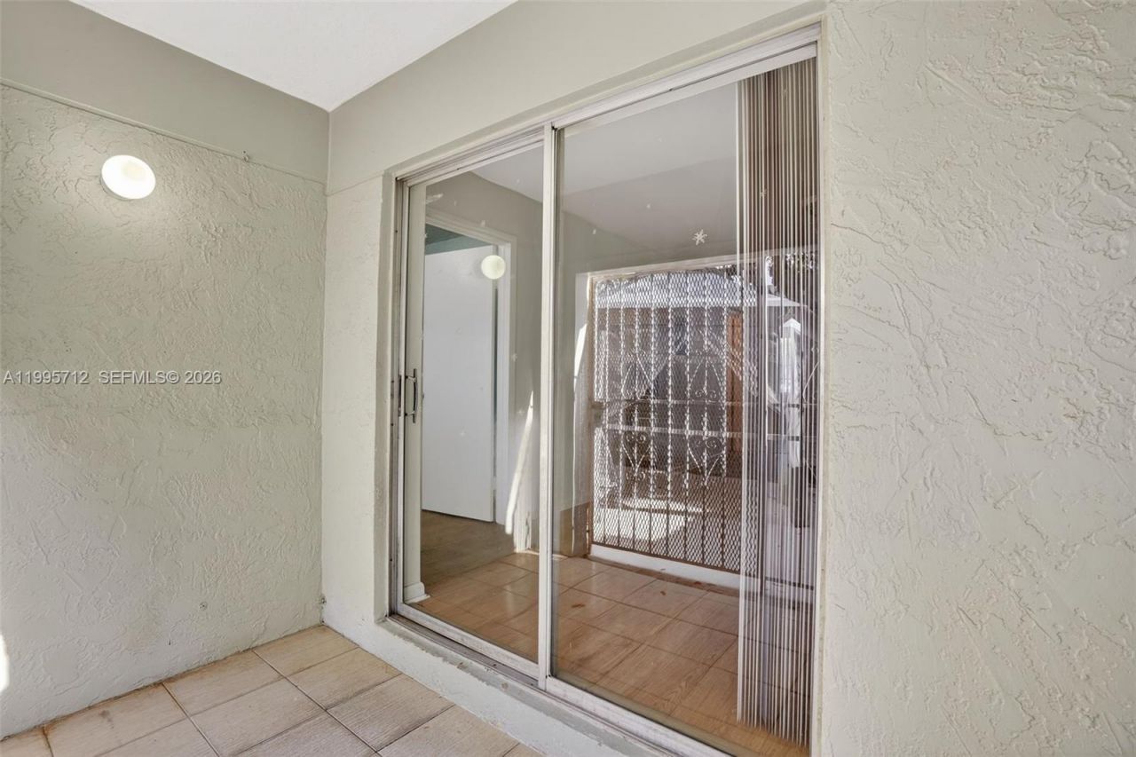 200 NW 107th Ave , Unit 104, Miami, FL 33172 Photo