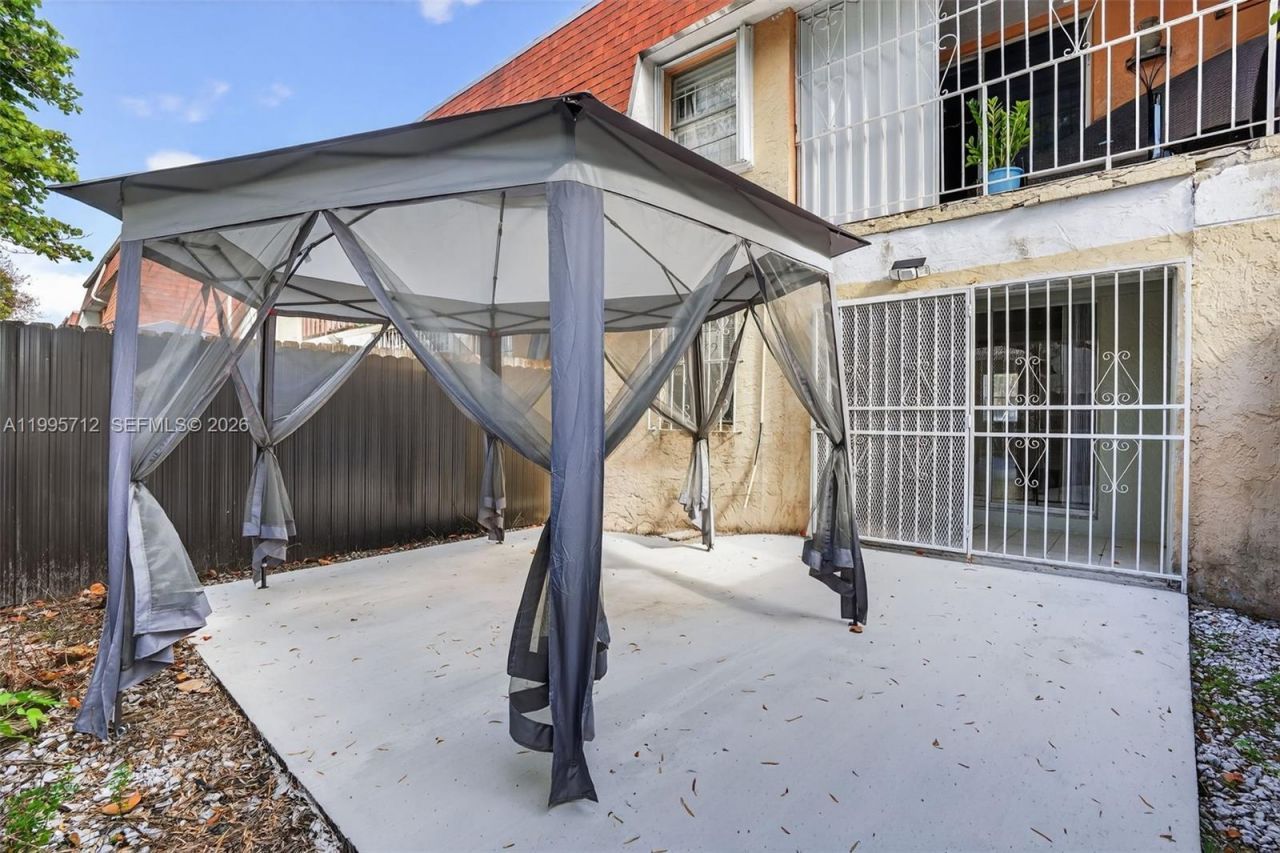 200 NW 107th Ave , Unit 104, Miami, FL 33172 Photo