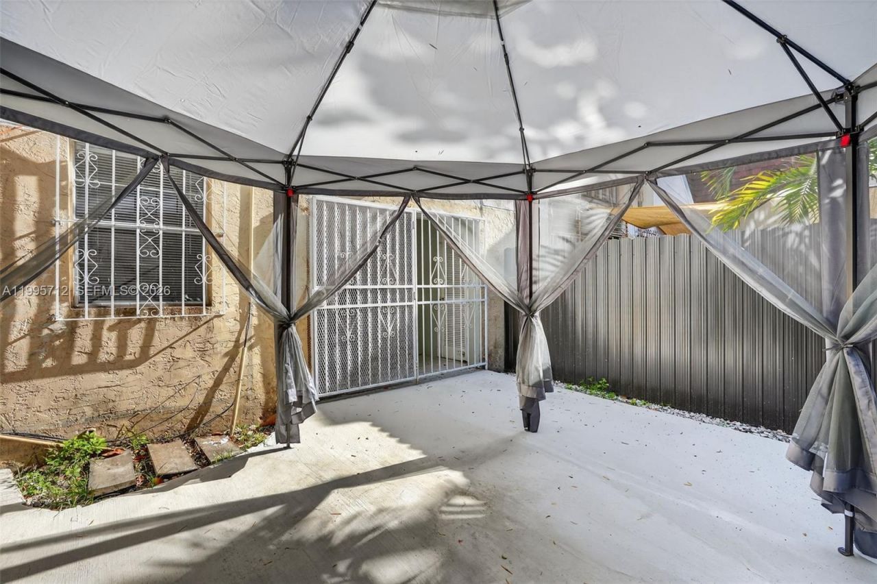 200 NW 107th Ave , Unit 104, Miami, FL 33172 Photo