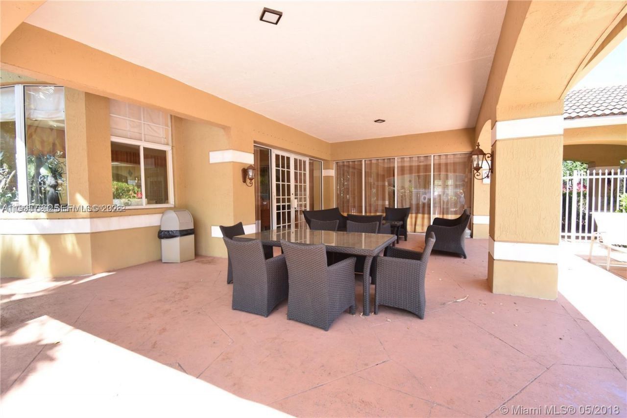 460 S Park Rd, Unit 6-110, Hollywood, FL 33021 Photo