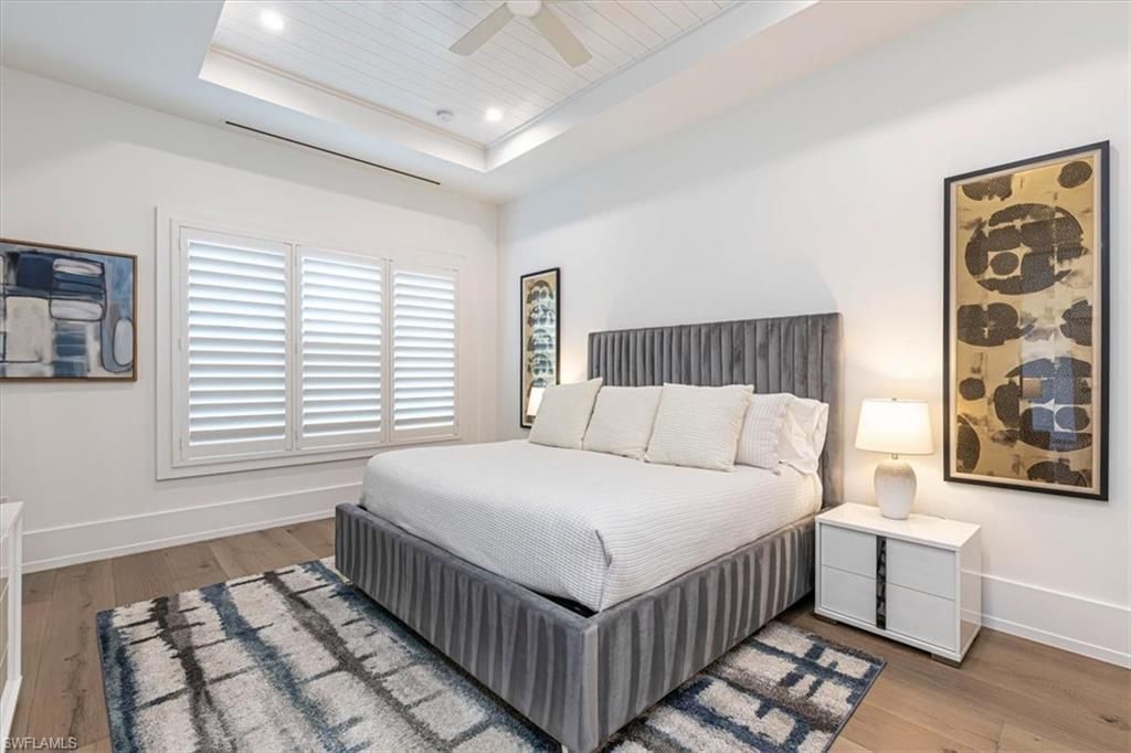 201 8th St S, Unit #104, Naples, FL 34102 Photo