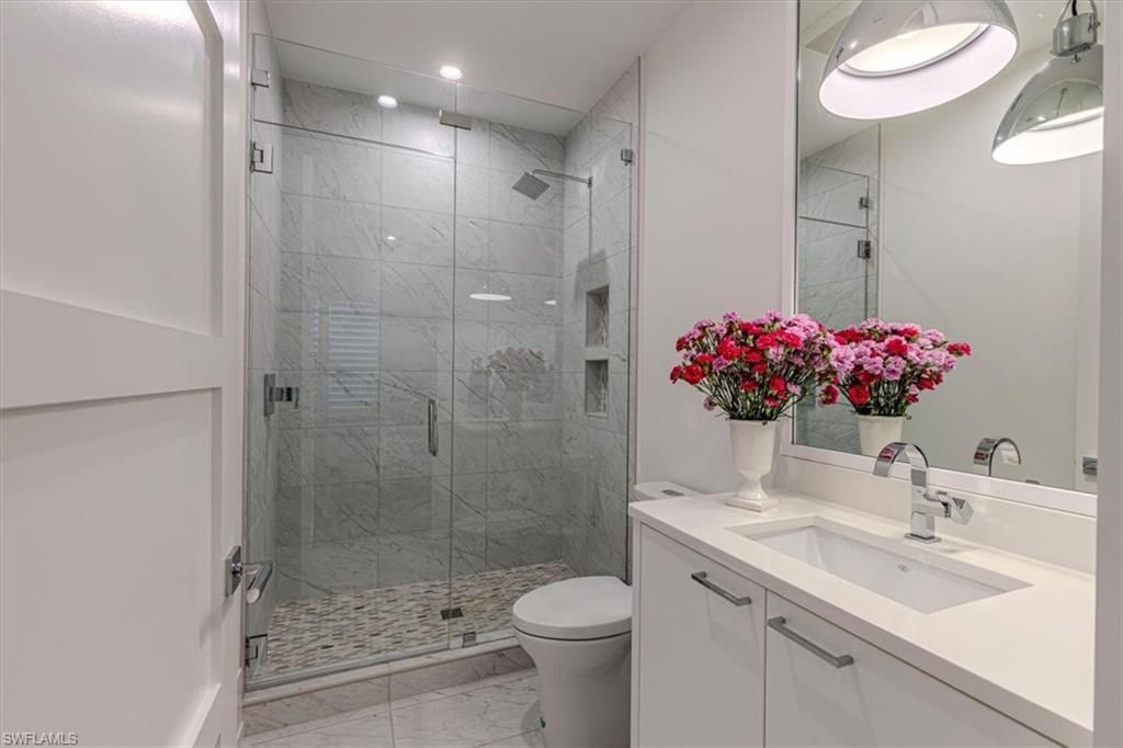 201 8th St S, Unit #104, Naples, FL 34102 Photo