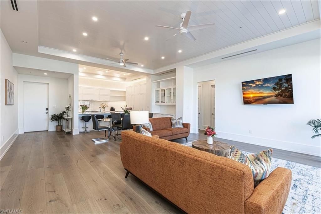 201 8th St S, Unit #104, Naples, FL 34102 Photo