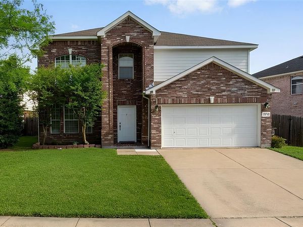 7515 Cresswell Drive, Arlington, TX 76001