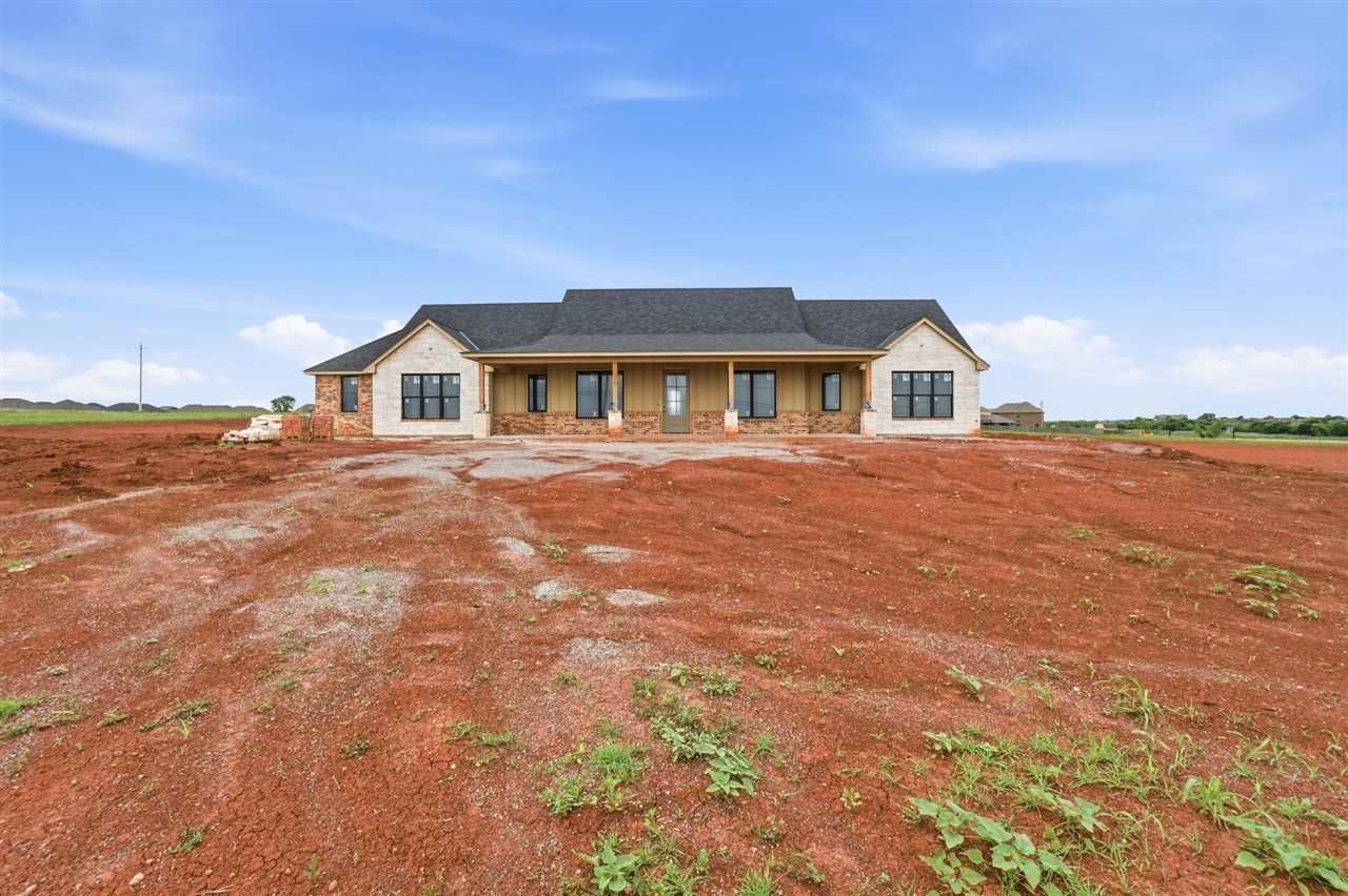 5108 SW Bishop Rd, Lawton, OK 73505 Main Photo