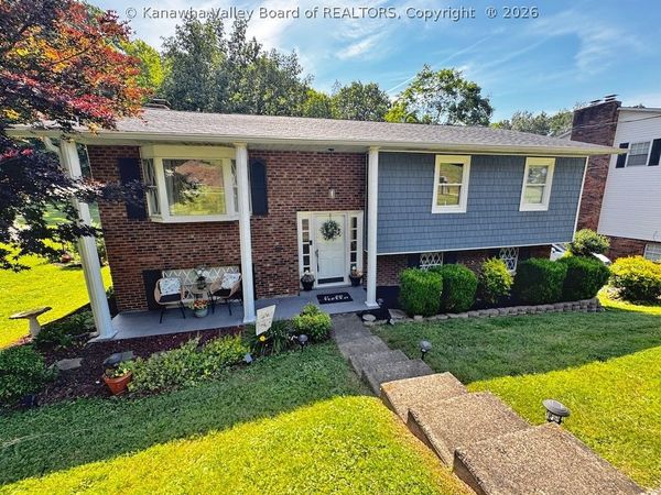 48 Spruce Lane, Poca, WV 25159