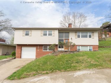 2013 Huber Road, Charleston, WV 25314