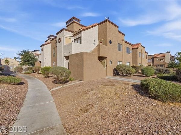 2982 Juniper Hills Boulevard , Unit 202, Las Vegas, NV 89142