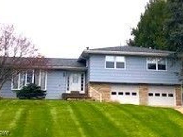 112 Carroll, St Clairsville, OH 43950