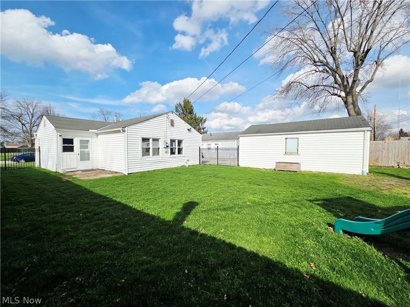 659 Weller Road, Elyria, OH 44035 Photo 7