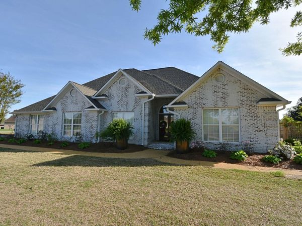 105 Angus Dr., Tupelo, MS 38804