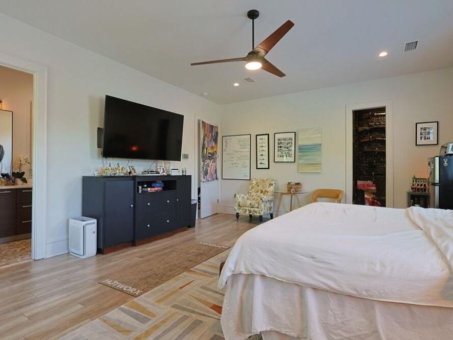Property Image 110